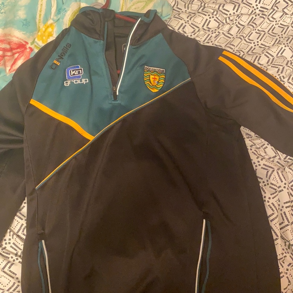 Size medium O'Neill's sport jacket